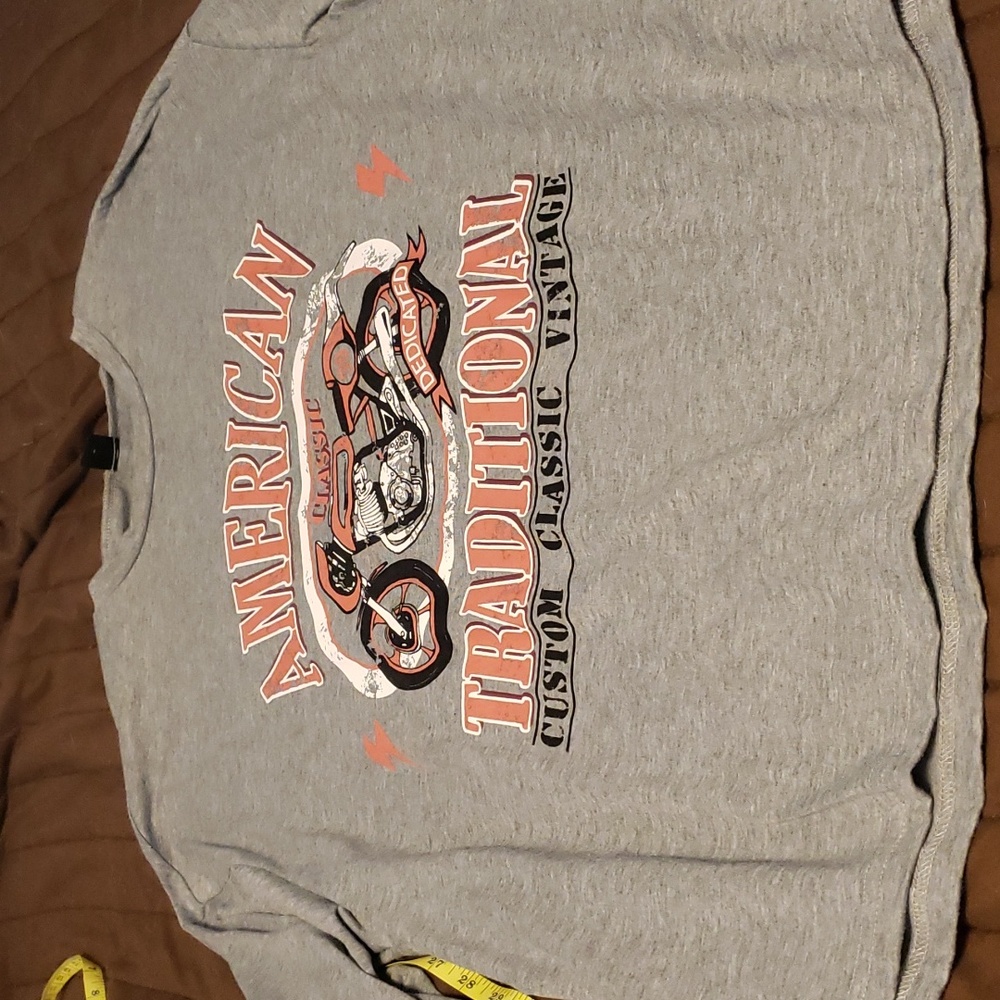 Lon sleeve gray shirt